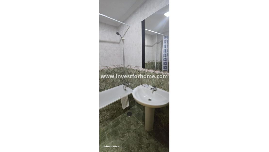 Verkoop - Appartement - Torrevieja - Centro