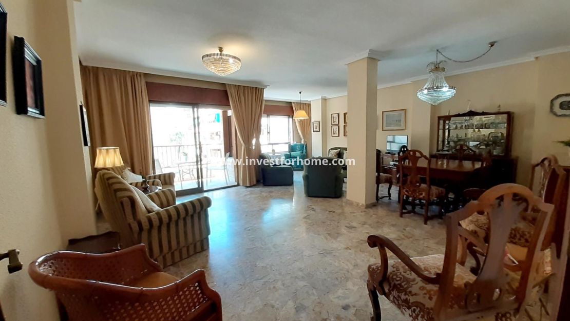 Verkoop - Appartement - Torrevieja - Centro