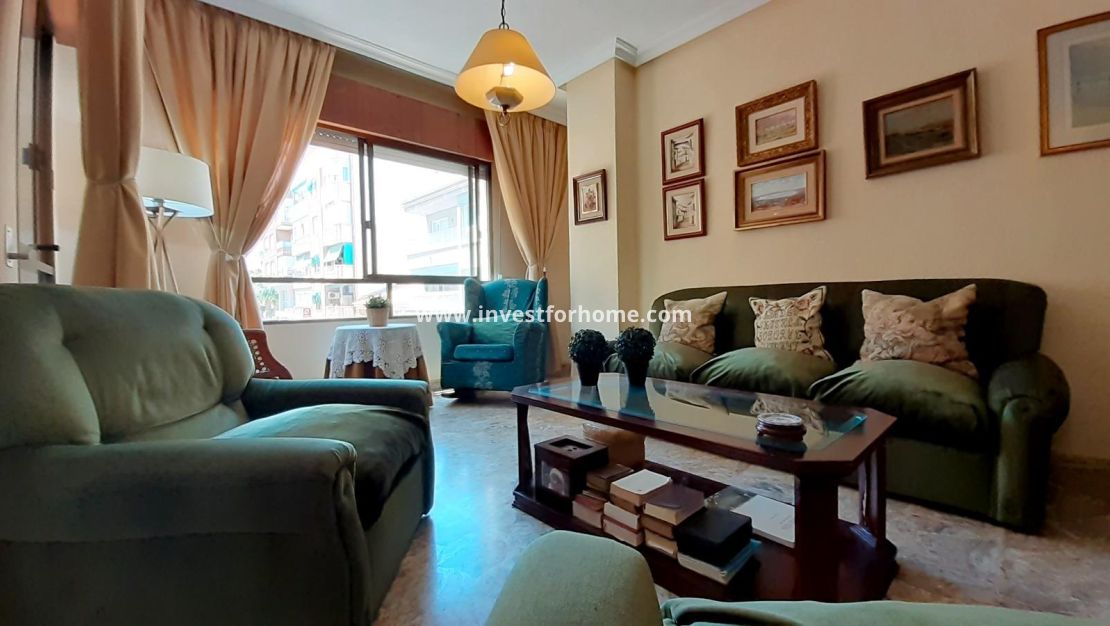 Verkoop - Appartement - Torrevieja - Centro