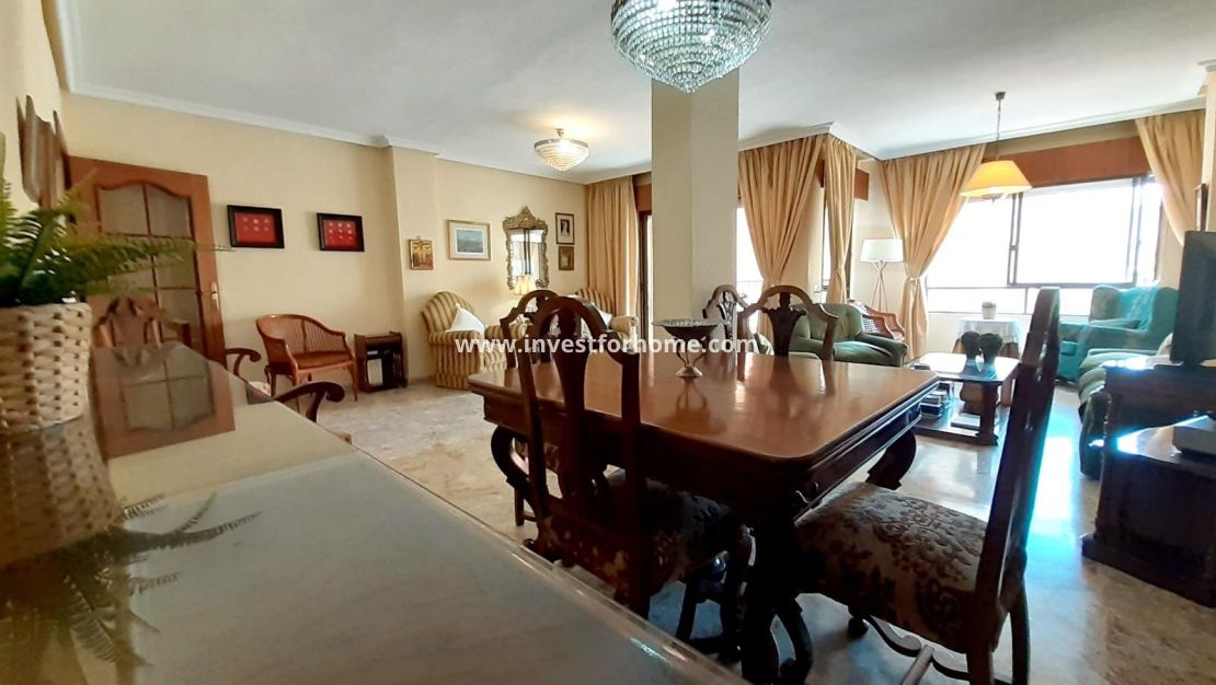 Verkoop - Appartement - Torrevieja - Centro