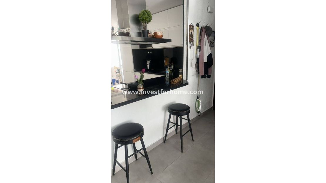 Verkoop - Appartement - Torrevieja - Centro