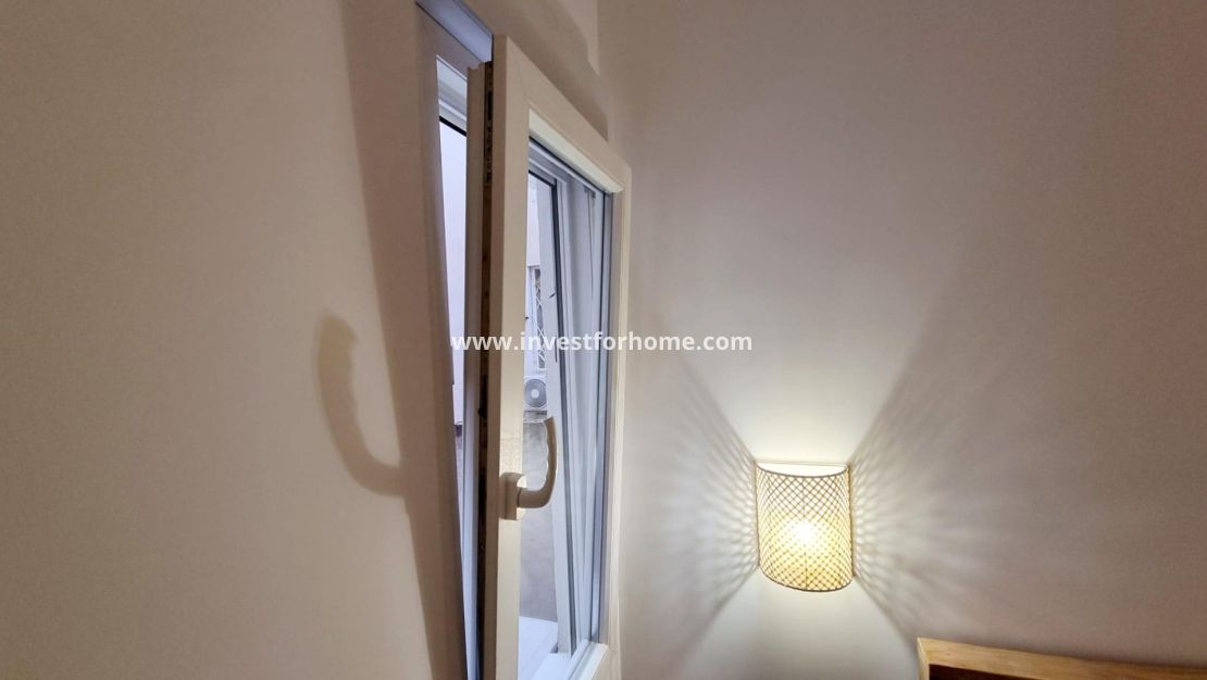 Verkoop - Appartement - Torrevieja - Centro