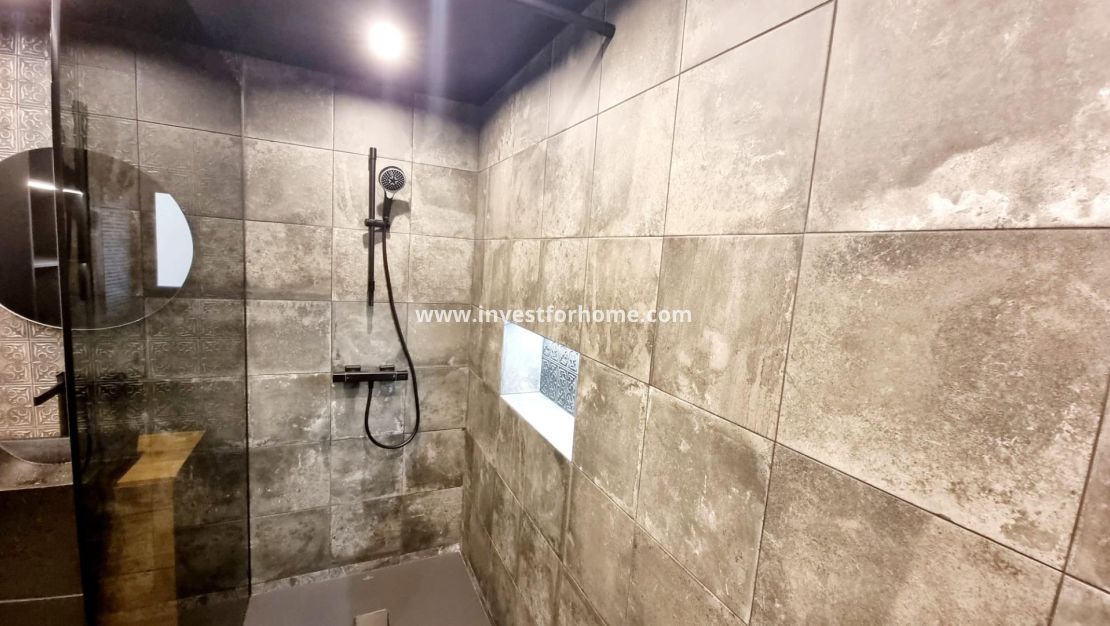 Verkoop - Appartement - Torrevieja - Centro