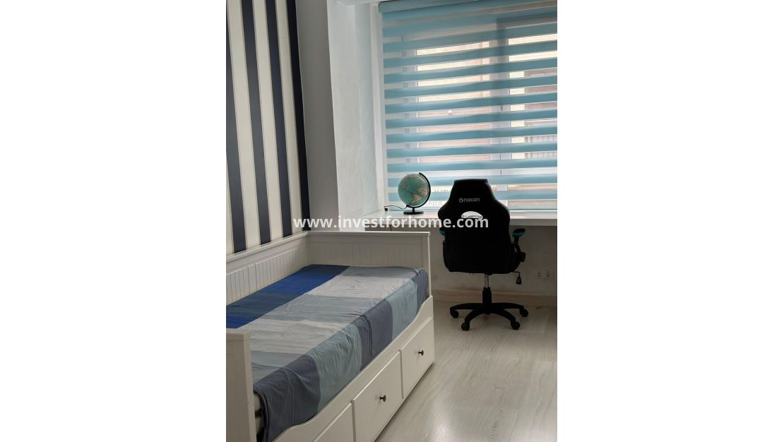 Verkoop - Appartement - Torrevieja - Centro