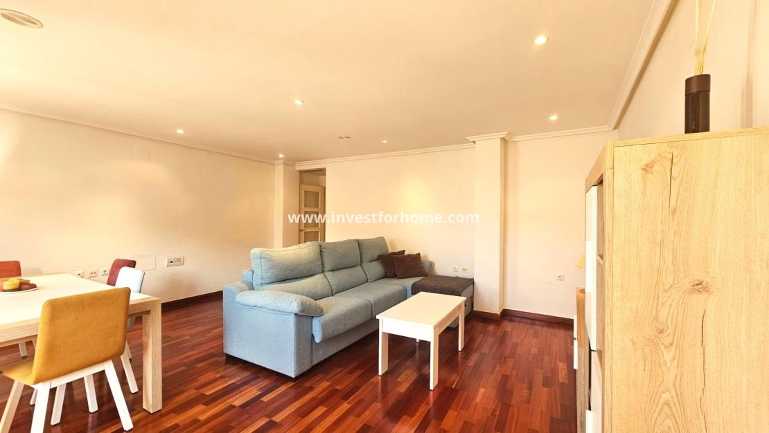 Verkoop - Appartement - Torrevieja - Centro