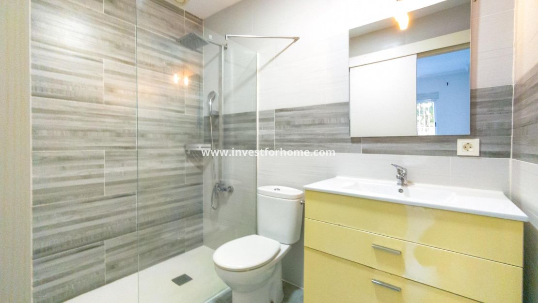 Verkoop - Appartement - Torrevieja - Centro