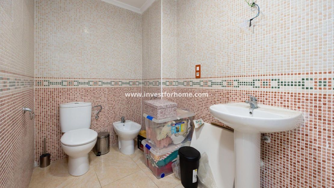 Verkoop - Appartement - Torrevieja - Centro