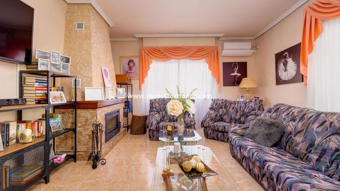Verkoop - Appartement - Torrevieja - Centro