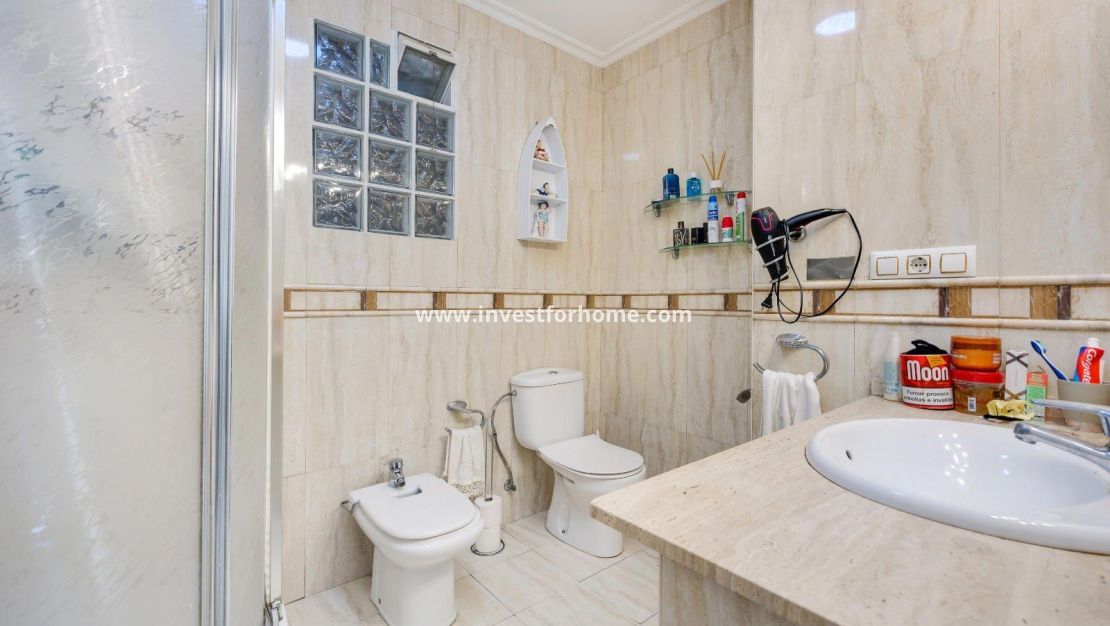 Verkoop - Appartement - Torrevieja - Centro