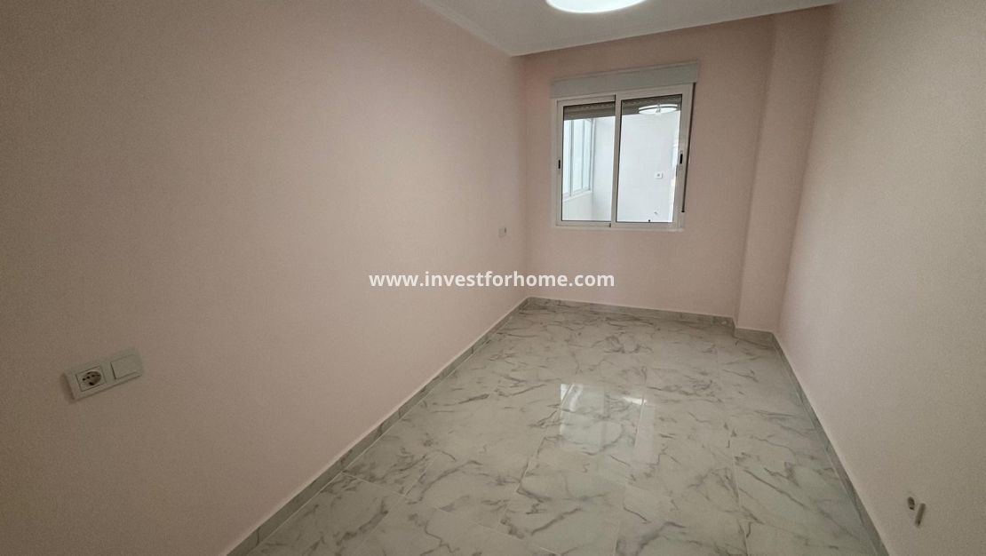 Verkoop - Appartement - Torrevieja - Centro