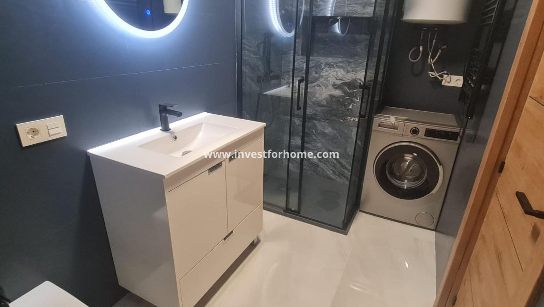 Verkoop - Appartement - Torrevieja - Centro