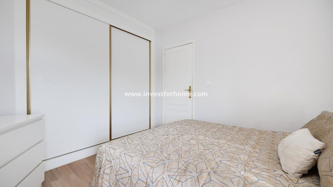 Verkoop - Appartement - Torrevieja - Centro