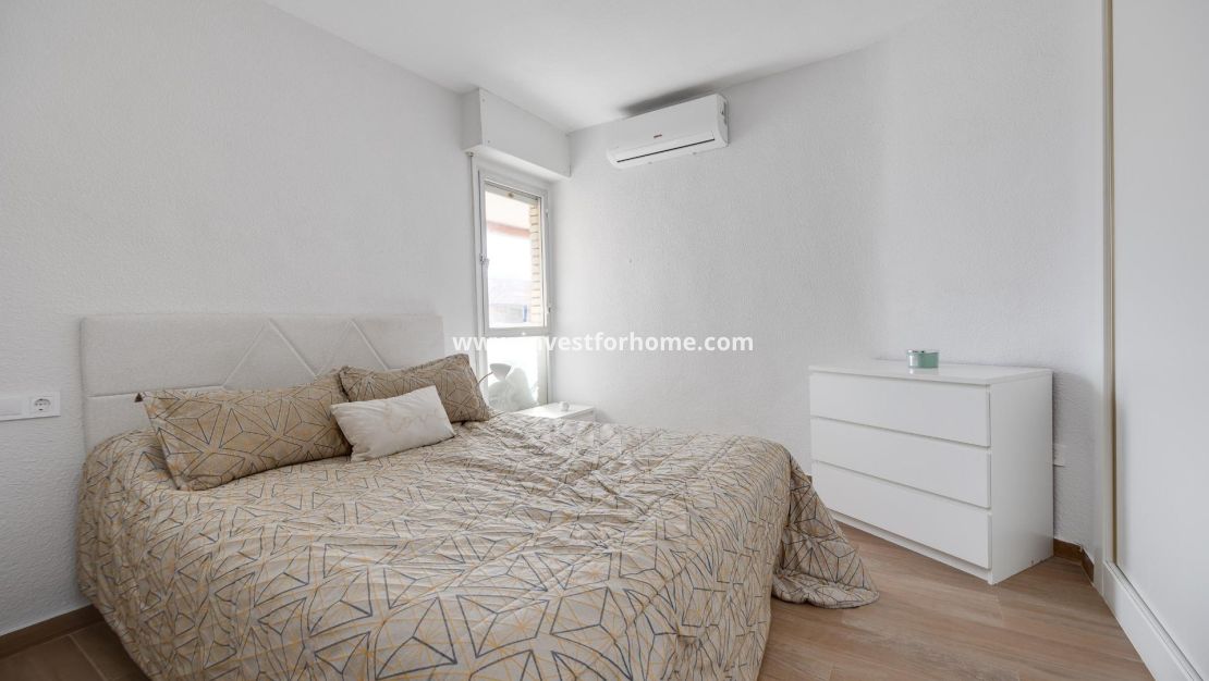 Verkoop - Appartement - Torrevieja - Centro
