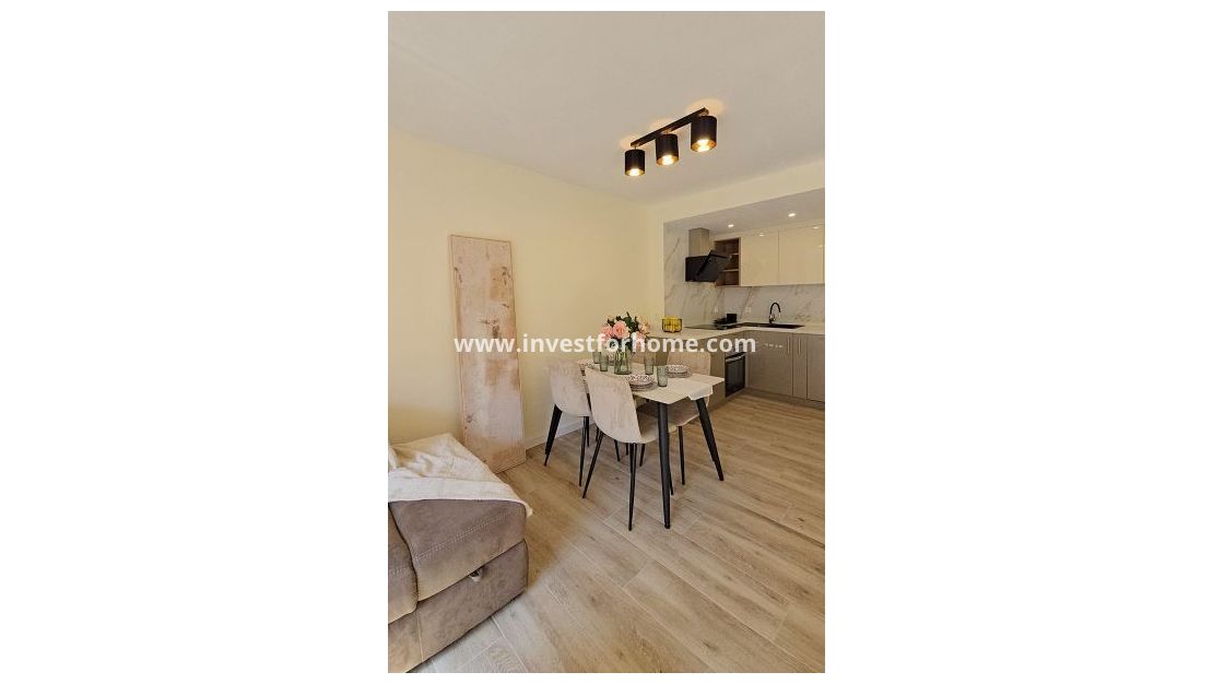 Verkoop - Appartement - Torrevieja - Centro