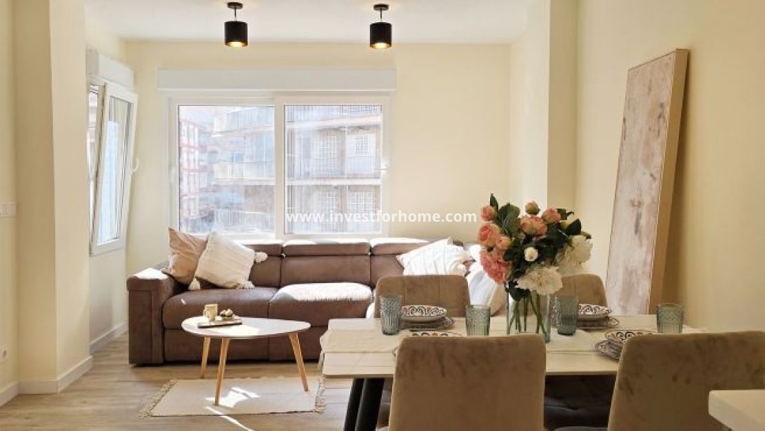 Verkoop - Appartement - Torrevieja - Centro