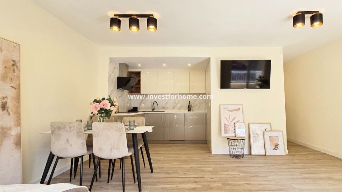 Verkoop - Appartement - Torrevieja - Centro