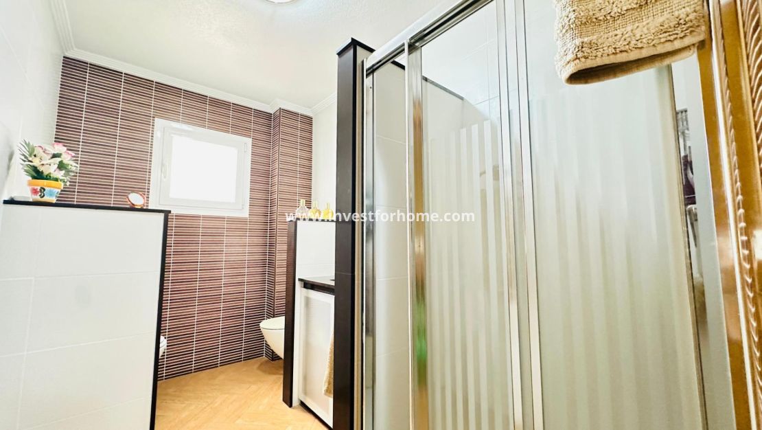 Verkoop - Appartement - Torrevieja - Centro