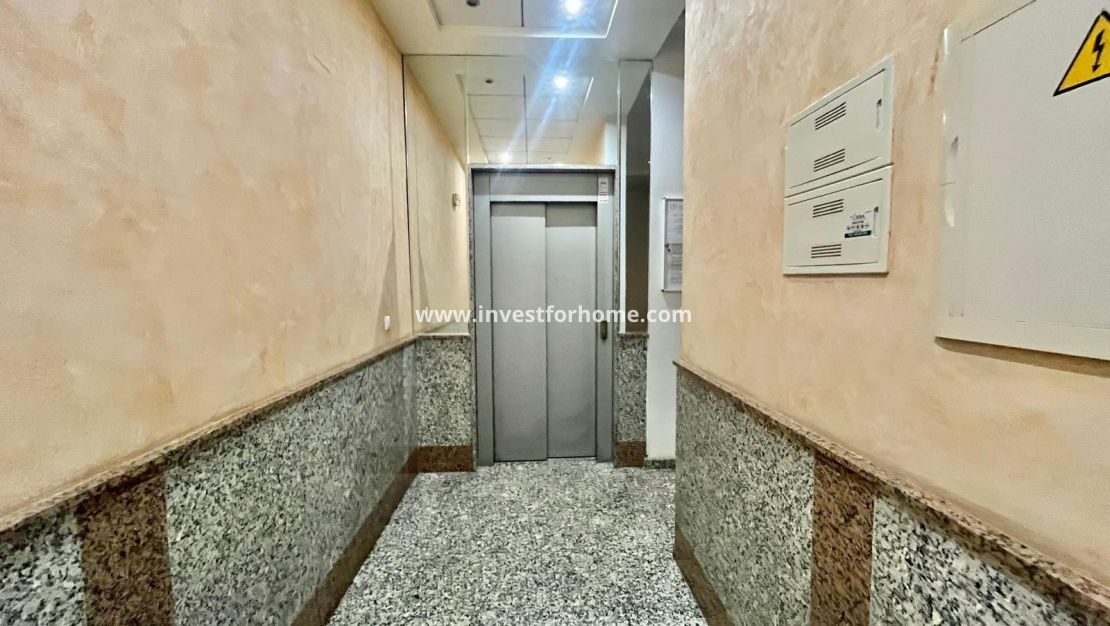 Verkoop - Appartement - Torrevieja - Centro