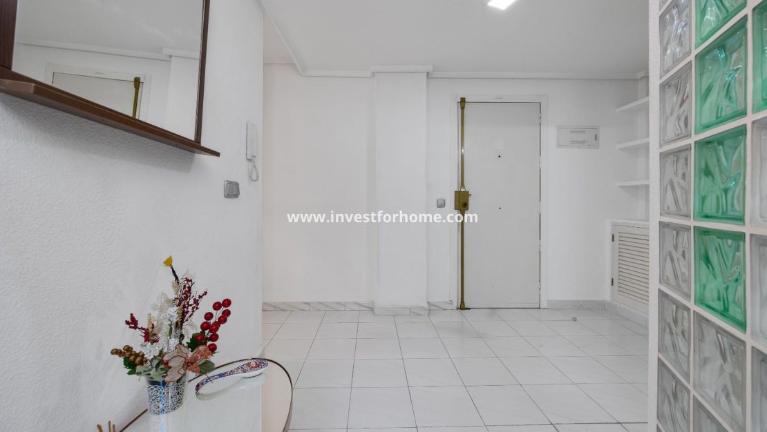 Verkoop - Appartement - Torrevieja - Centro
