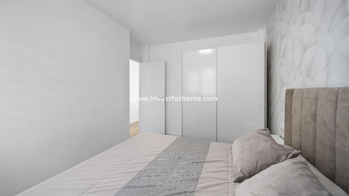 Verkoop - Appartement - Torrevieja - Centro