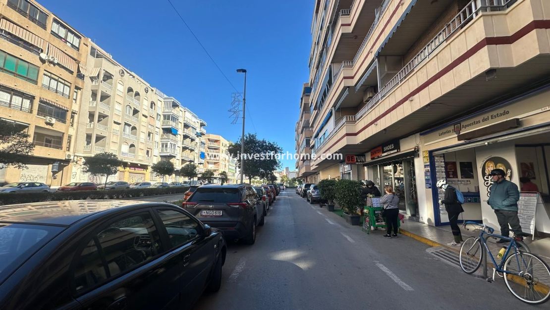 Verkoop - Appartement - Torrevieja - Centro