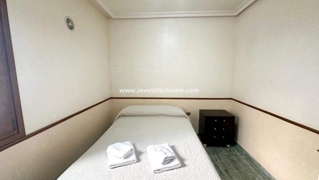 Verkoop - Appartement - Torrevieja - Centro