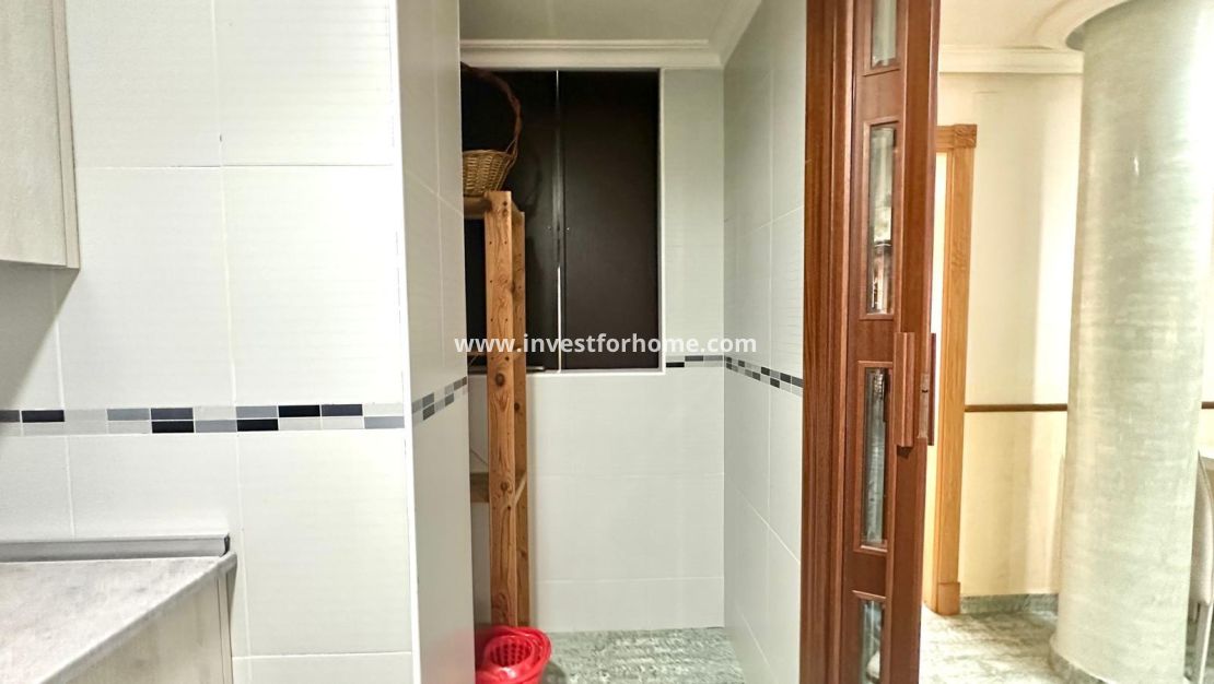 Verkoop - Appartement - Torrevieja - Centro