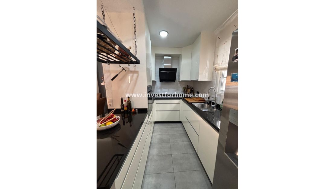 Verkoop - Appartement - Torrevieja - Centro