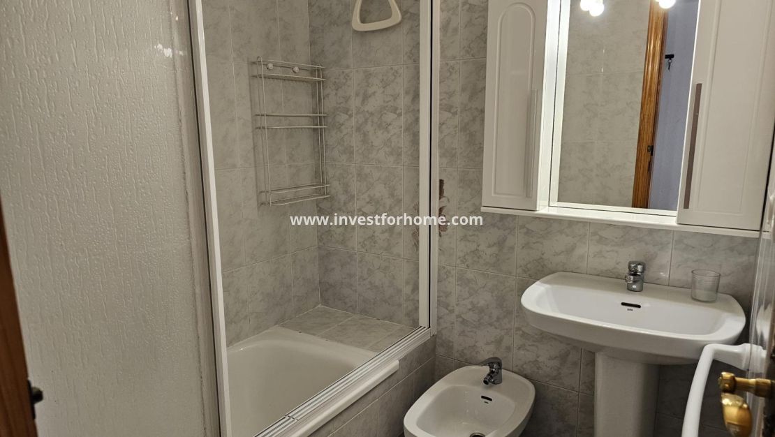 Verkoop - Appartement - Torrevieja - Centro