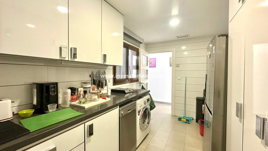Verkoop - Appartement - Torrevieja - Centro