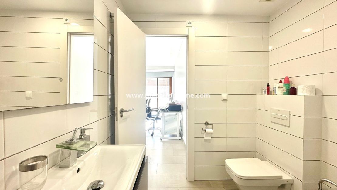 Verkoop - Appartement - Torrevieja - Centro