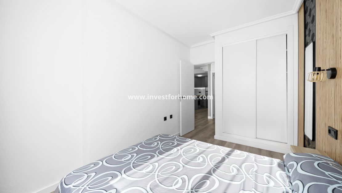 Verkoop - Appartement - Torrevieja - Centro