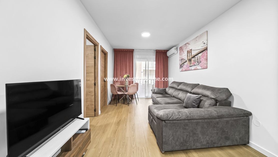 Verkoop - Appartement - Torrevieja - Centro