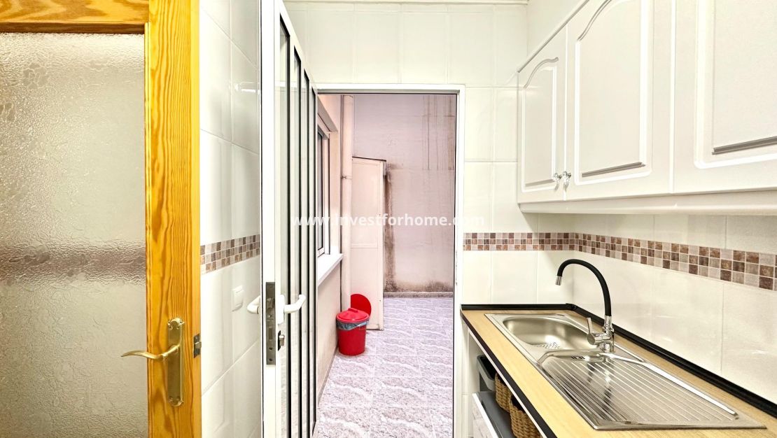 Verkoop - Appartement - Torrevieja - Centro