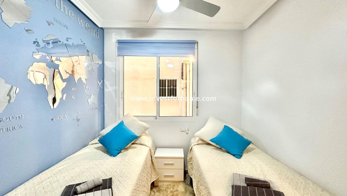 Verkoop - Appartement - Torrevieja - Centro