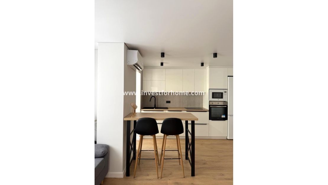 Verkoop - Appartement - Torrevieja - Centro