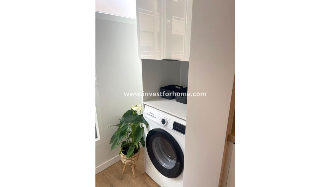 Verkoop - Appartement - Torrevieja - Centro