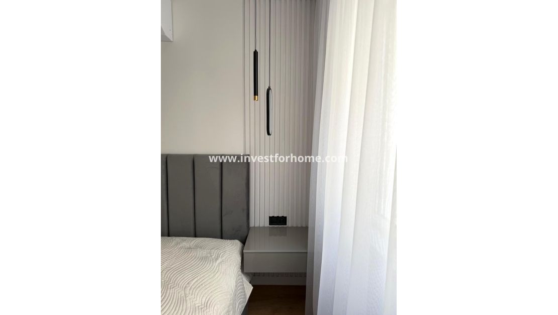 Verkoop - Appartement - Torrevieja - Centro