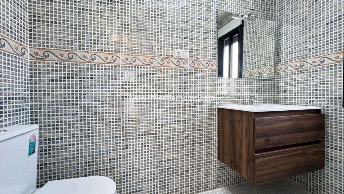 Verkoop - Appartement - Torrevieja - Centro