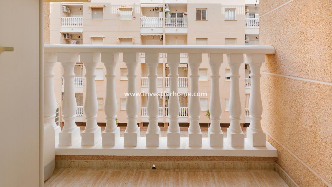 Verkoop - Appartement - Torrevieja - Centro