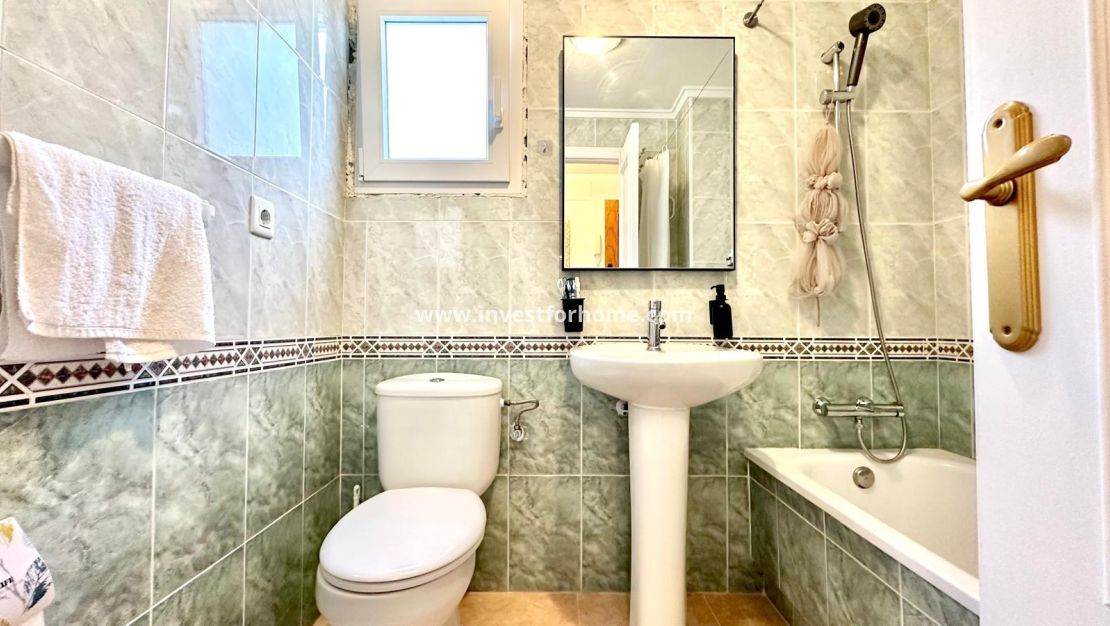 Verkoop - Appartement - Torrevieja - Centro