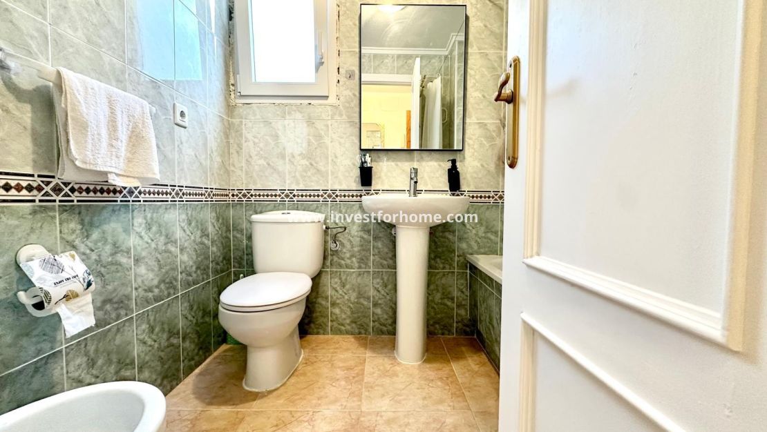 Verkoop - Appartement - Torrevieja - Centro