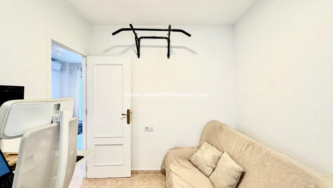 Verkoop - Appartement - Torrevieja - Centro