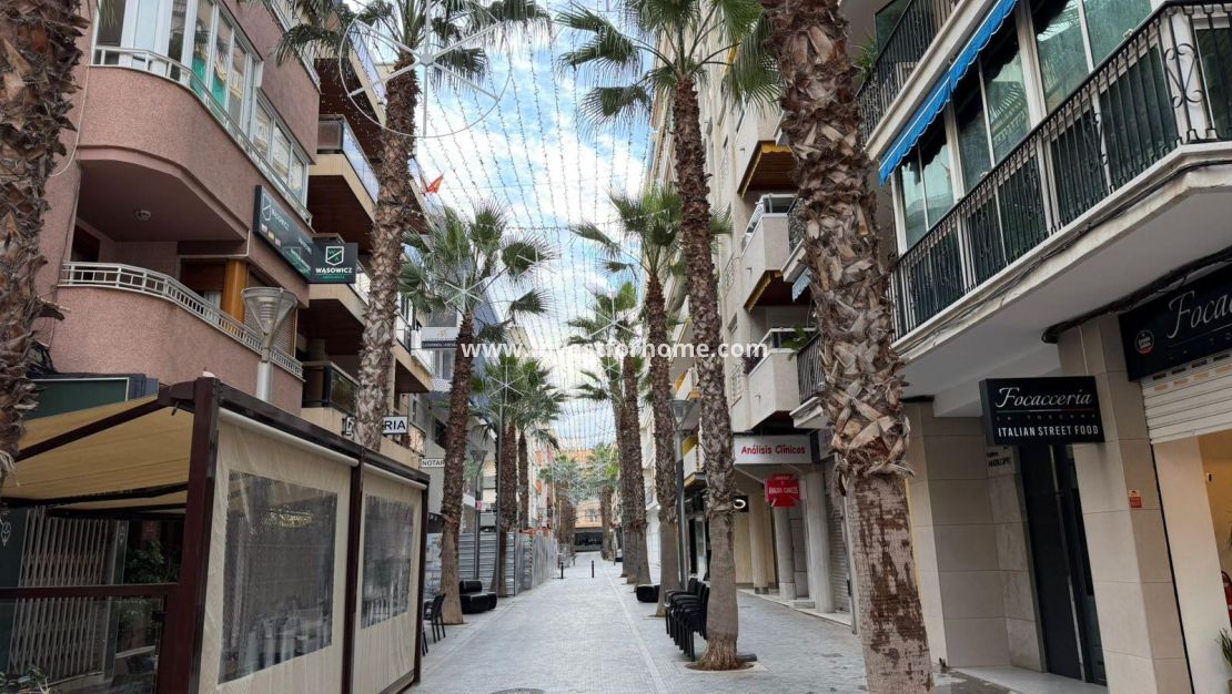 Verkoop - Appartement - Torrevieja - Centro