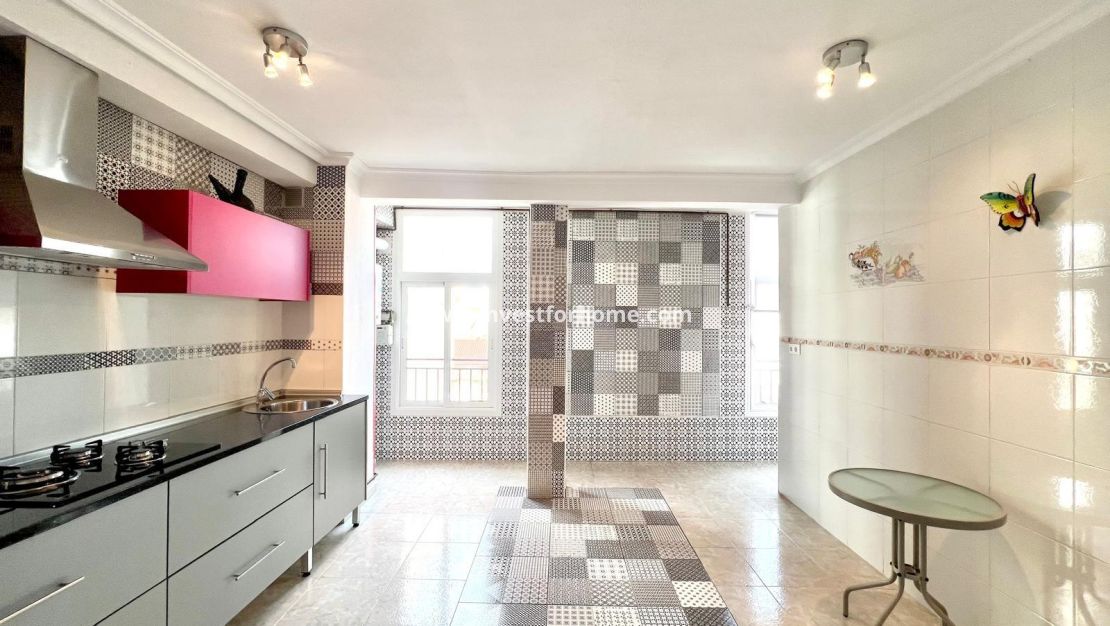 Verkoop - Appartement - Torrevieja - Centro