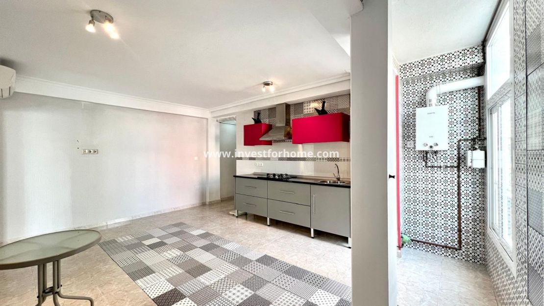 Verkoop - Appartement - Torrevieja - Centro