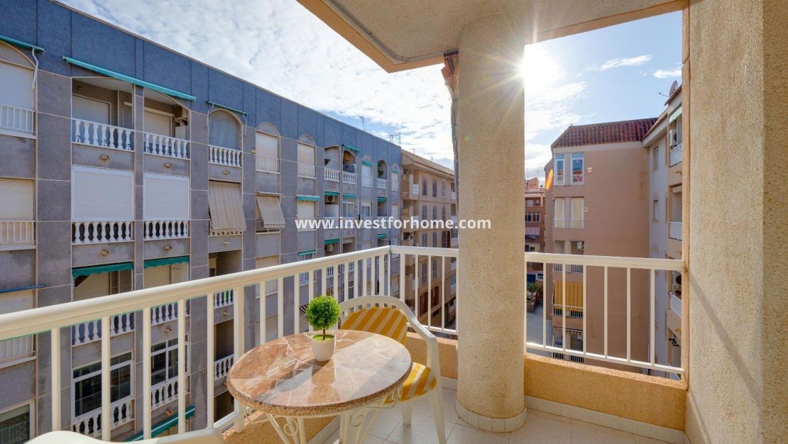 Verkoop - Appartement - Torrevieja - Centro