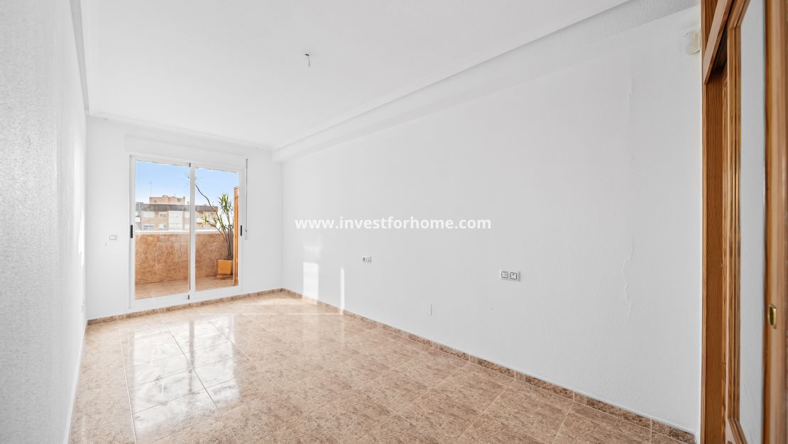 Verkoop - Appartement - Torrevieja - Centro
