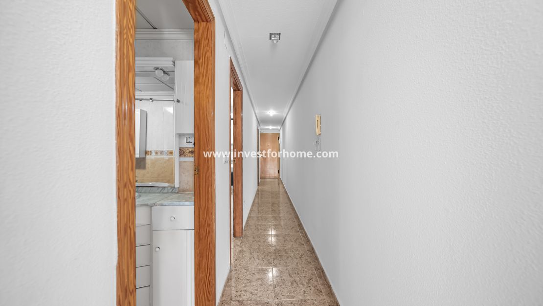 Verkoop - Appartement - Torrevieja - Centro