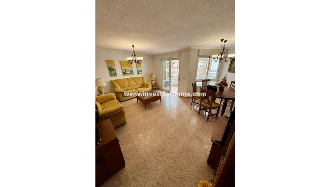 Verkoop - Appartement - Torrevieja - Centro